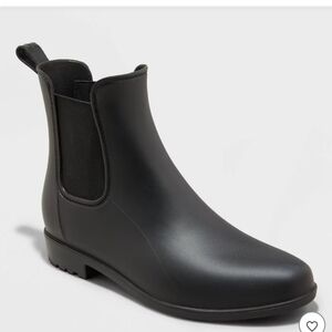 Black Chelsea Rain Boots - Women's Waterproof Ankle Boot